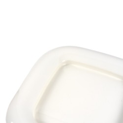 MESA AUXILIAR DE MDF CLAY EN COLOR BEIGE BRILLO PARA SALÓN DE ESTILO MODERNO